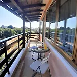 Apt Mirella Apartment