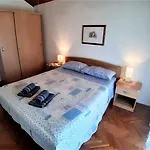 Apt Mirella Apartment